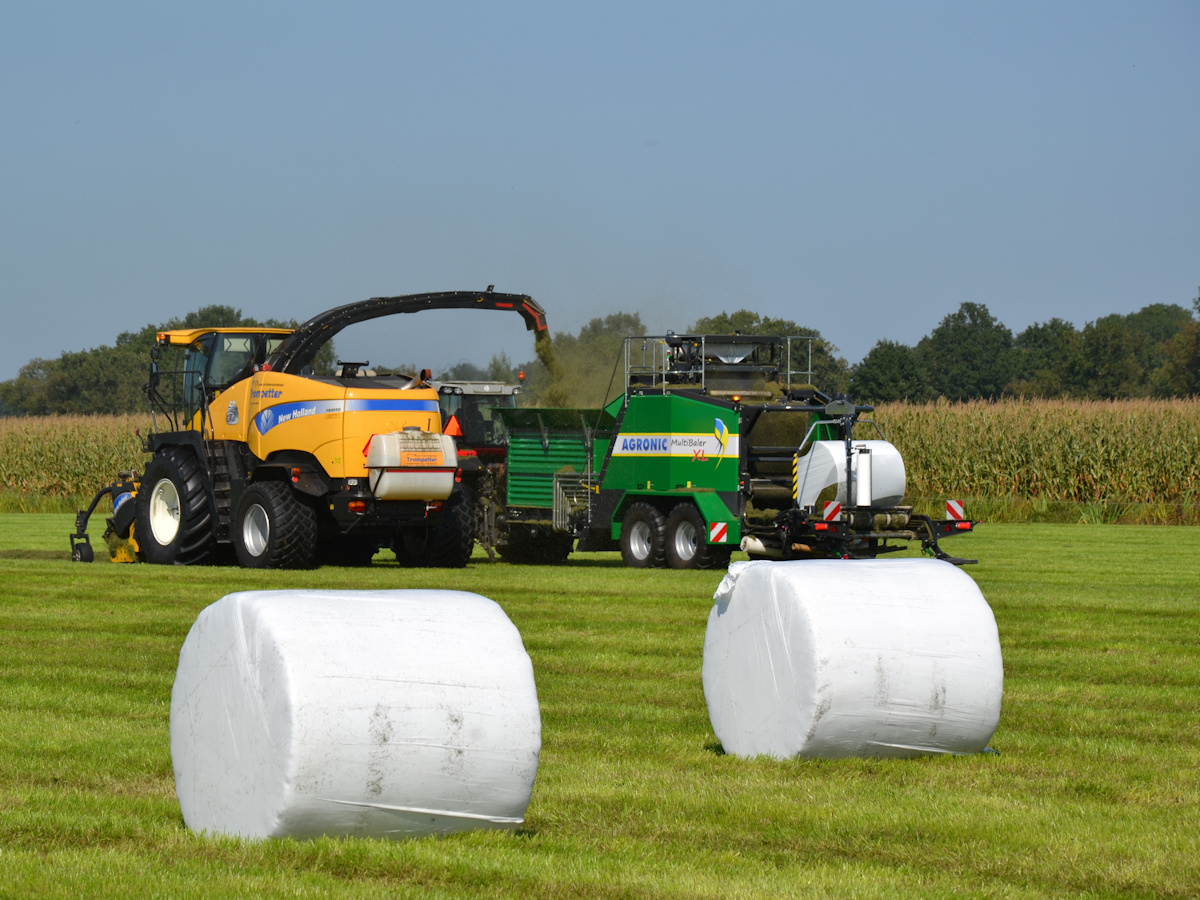 Agronic Multibaler XL in the use